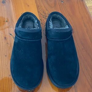 Woman’s size 7 UGG Black Suede Slip-On Shoes